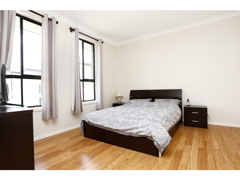 15 Vaucluse Place, Glen Alpine NSW 2560