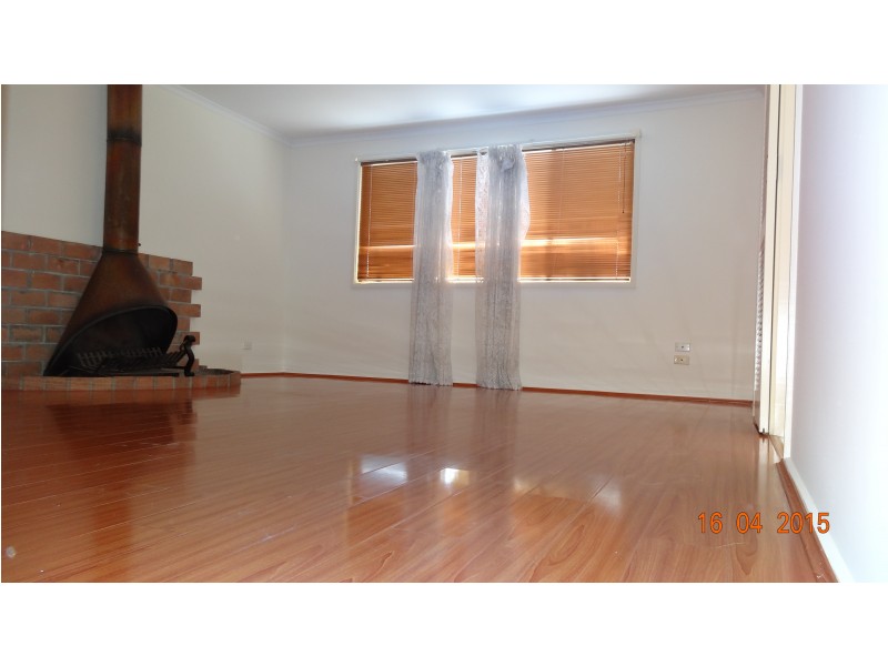 37 Goddard Cr, Quakers Hill NSW 2763