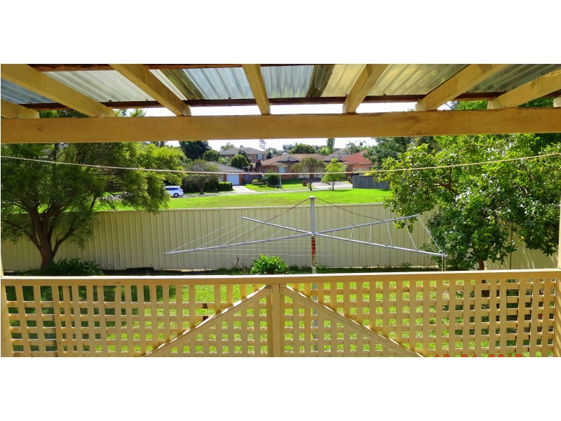 37 Goddard Cr, Quakers Hill NSW 2763