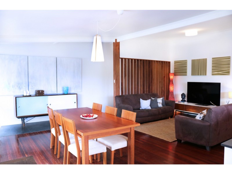 13 Tarbet St, Kenmore QLD 4069