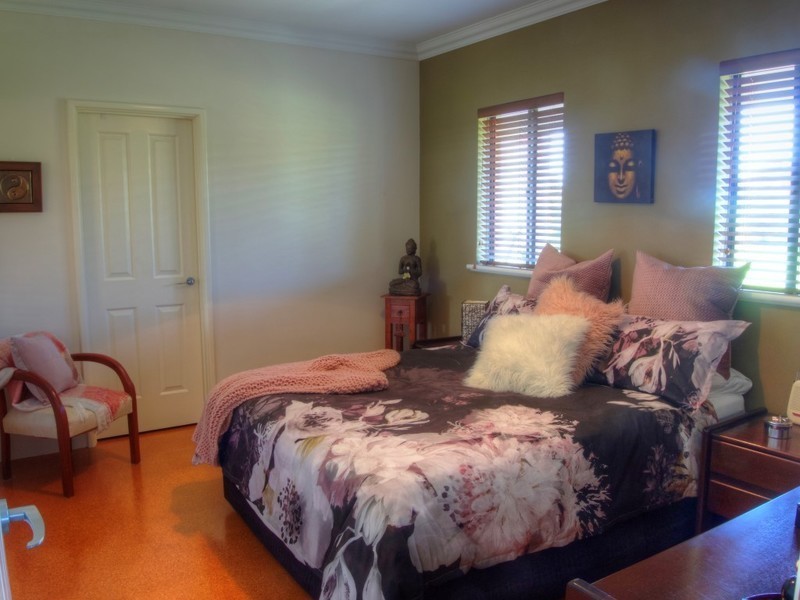 35 Barip Place, Oakford WA 6121