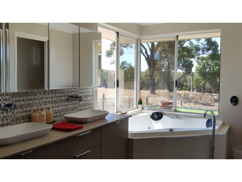 93 Acacia Retreat, Wundowie WA 6560