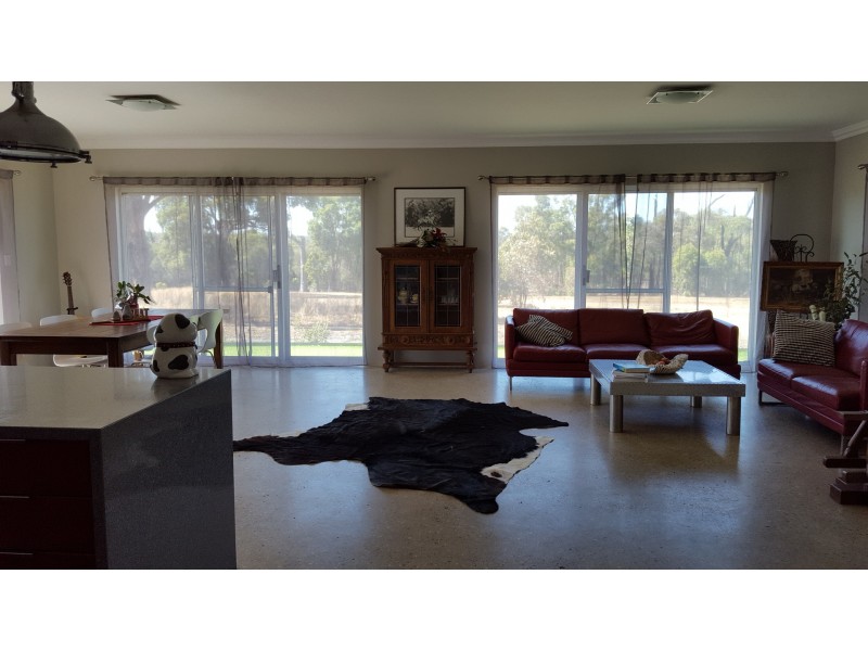 93 Acacia Retreat, Wundowie WA 6560
