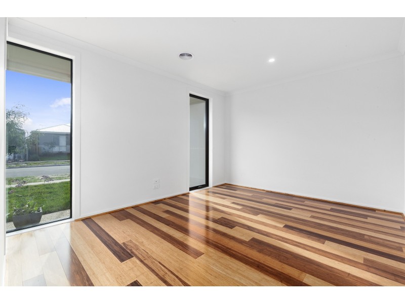 13 Wiyn Ave, Torquay VIC 3228