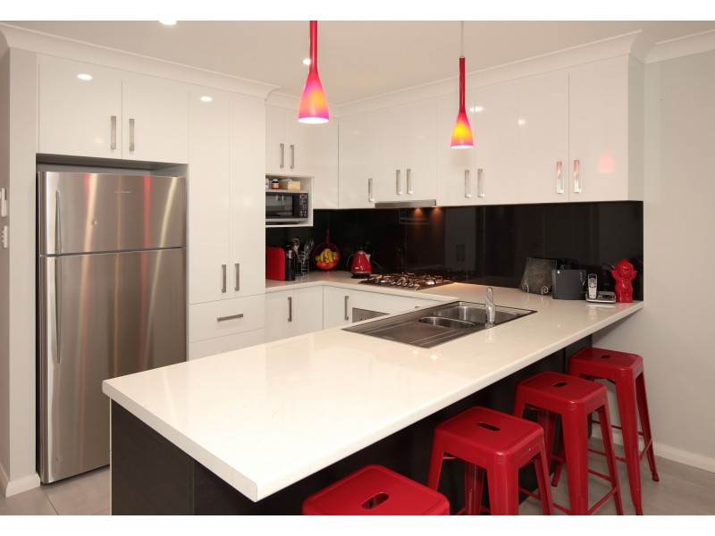 76 Lingiari Drive, Lloyd NSW 2650