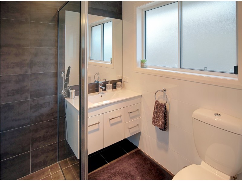 76 Lingiari Drive, Lloyd NSW 2650