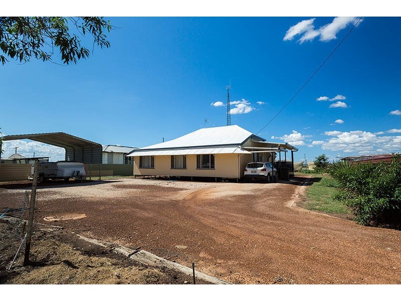 34 May Street, Blackall QLD 4472