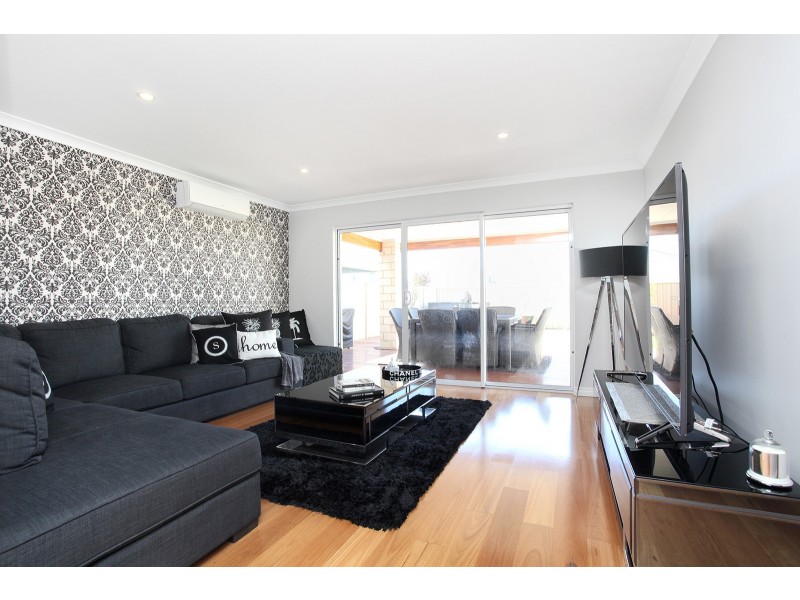 52 Mannikin Heights, Beeliar WA 6164