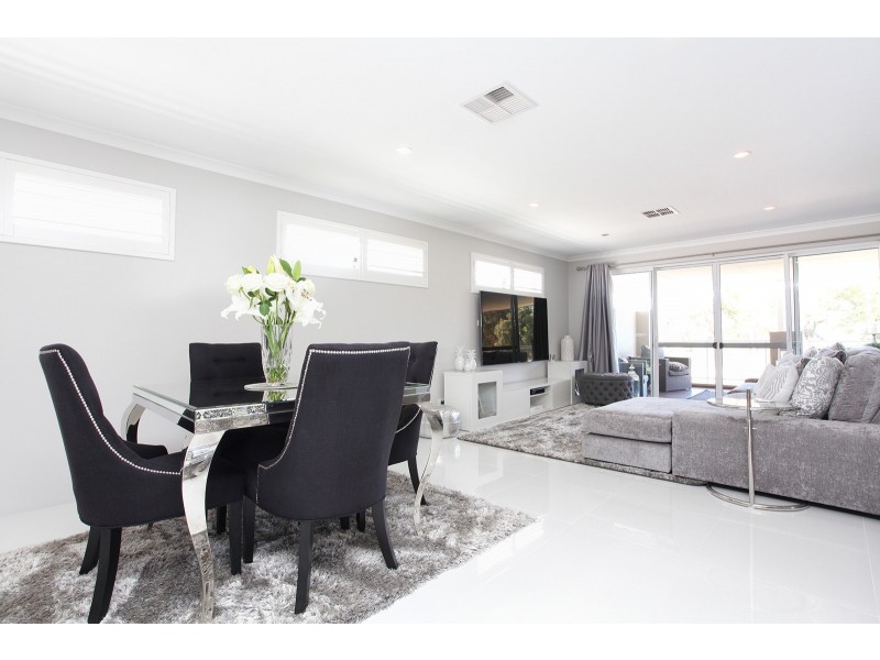 52 Mannikin Heights, Beeliar WA 6164