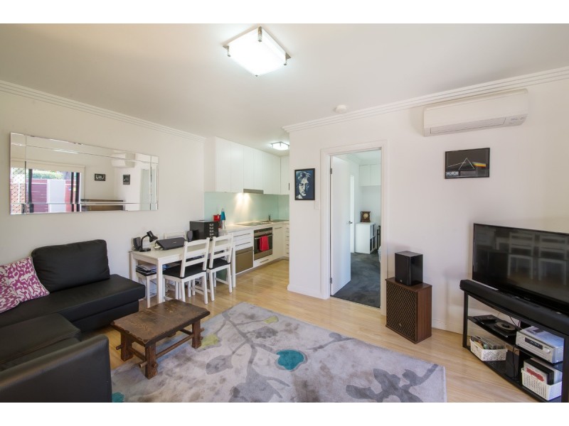 1/1a Spray Street, Parkdale VIC 3195