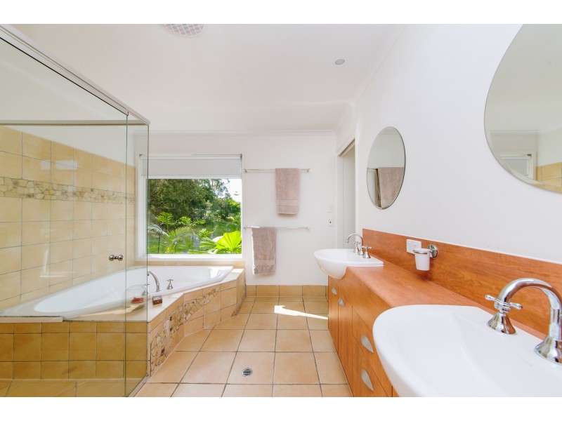 125 Atkinson Rd, Bli Bli QLD 4560