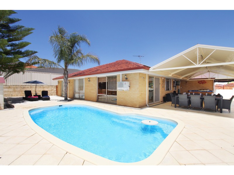 11 Menteith Place, Kinross WA 6028