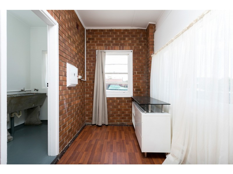 9 Lee Street, Warrawong NSW 2502