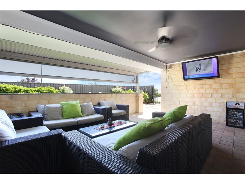 14 WELBY CRESENT, High Wycombe WA 6057