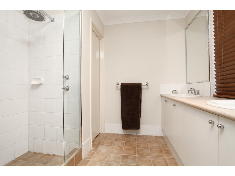 14 WELBY CRESENT, High Wycombe WA 6057