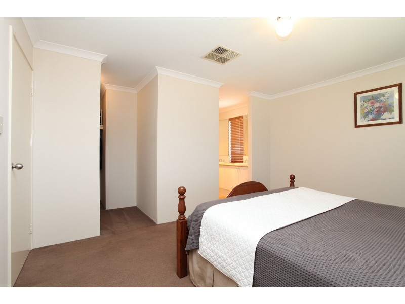 14 WELBY CRESENT, High Wycombe WA 6057