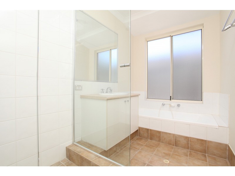 14 WELBY CRESENT, High Wycombe WA 6057