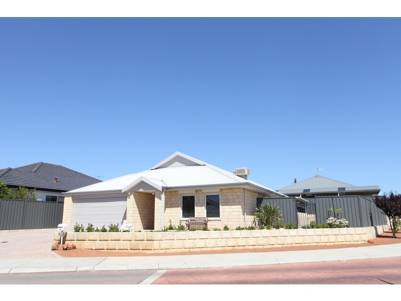 14 WELBY CRESENT, High Wycombe WA 6057