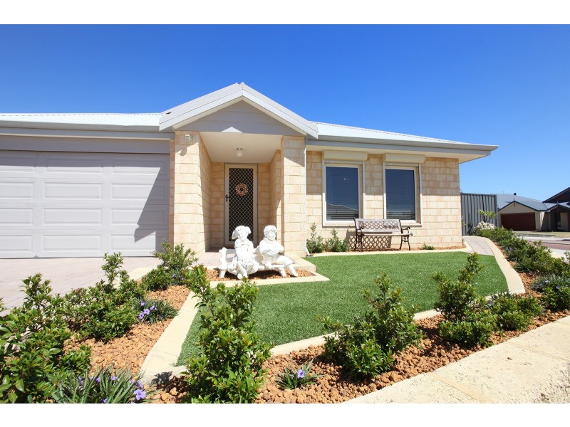 14 WELBY CRESENT, High Wycombe WA 6057