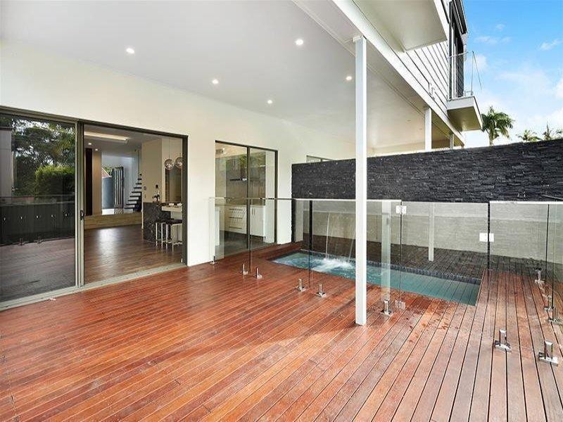 7B Heeb St, Bundall QLD 4217