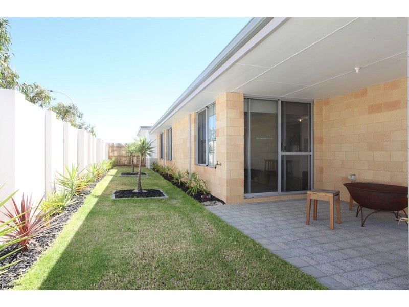 322 Banrock Drive, Ellenbrook WA 6069
