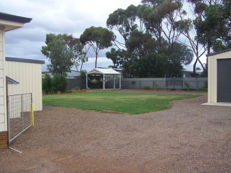 21 Natasha Drive, Poonindie SA 5607
