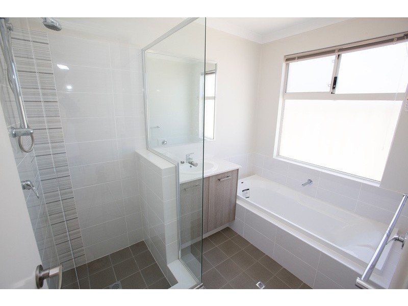 63 Kimberley Drive, Secret Harbour WA 6173