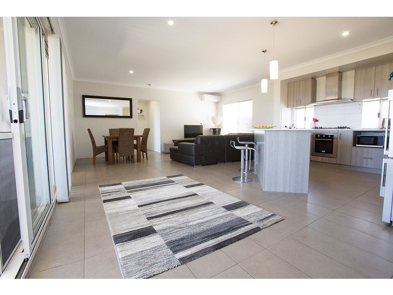 63 Kimberley Drive, Secret Harbour WA 6173