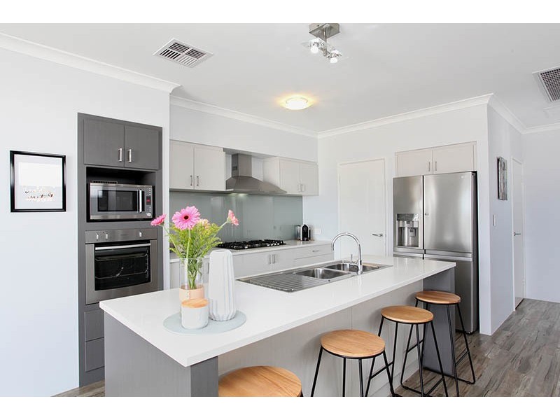 20 Gold Ridge, Wannanup WA 6210