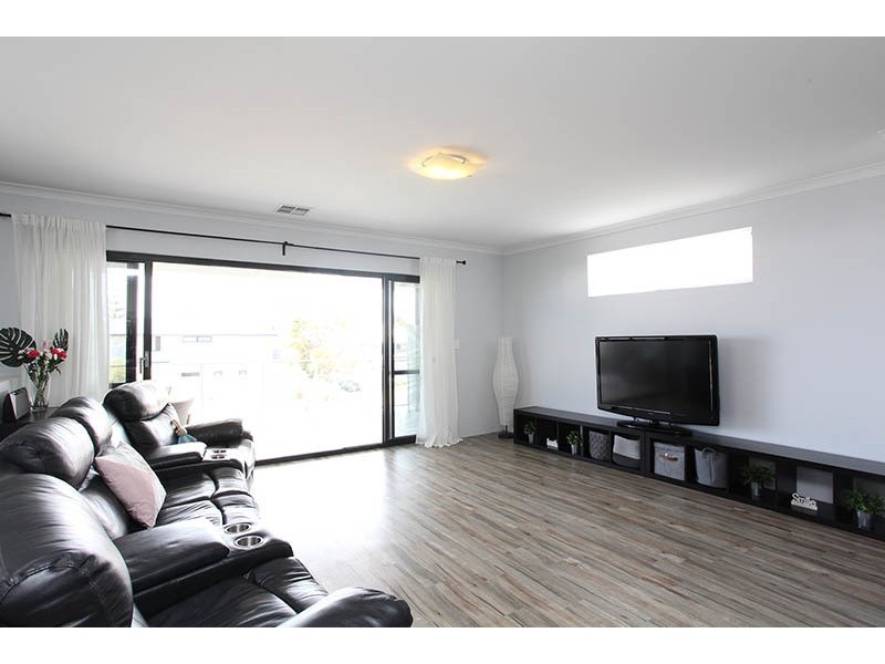 20 Gold Ridge, Wannanup WA 6210