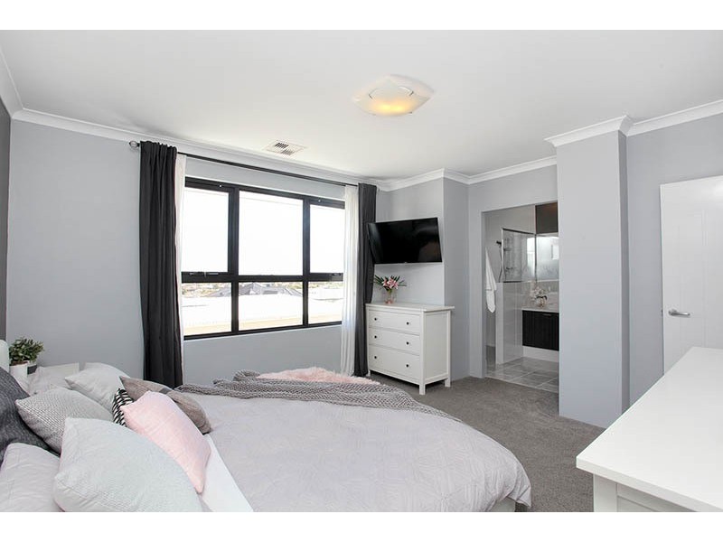 20 Gold Ridge, Wannanup WA 6210