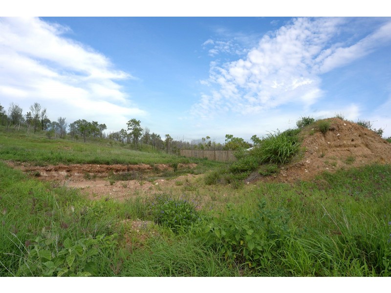 21 Holbourne Street, Bushland Beach QLD 4818