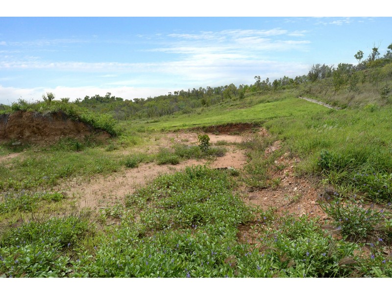 21 Holbourne Street, Bushland Beach QLD 4818