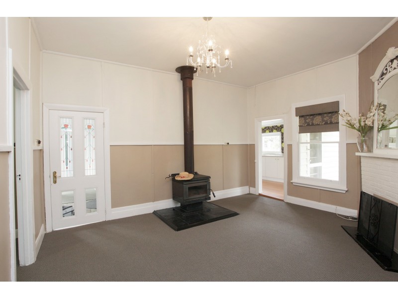 17 William St, Lismore VIC 3324