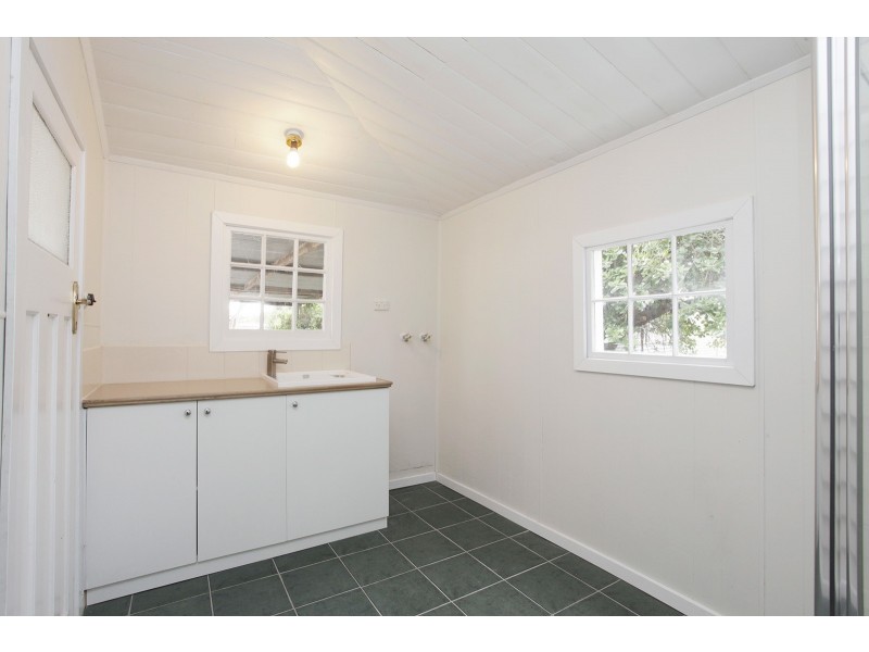 17 William St, Lismore VIC 3324