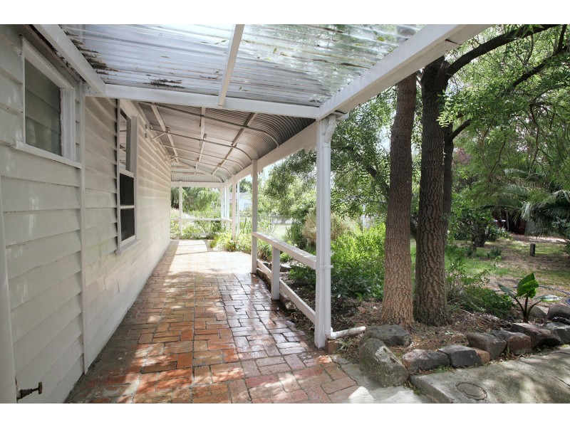 17 William St, Lismore VIC 3324