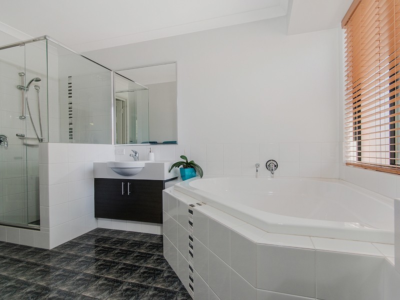 83 Midsummer Circle, Pinjarra WA 6208