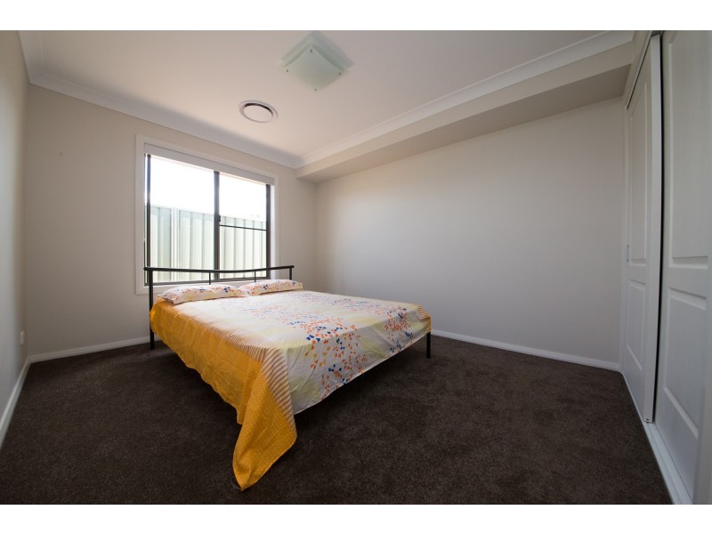 33 Lincoln Parkway, Dubbo NSW 2830