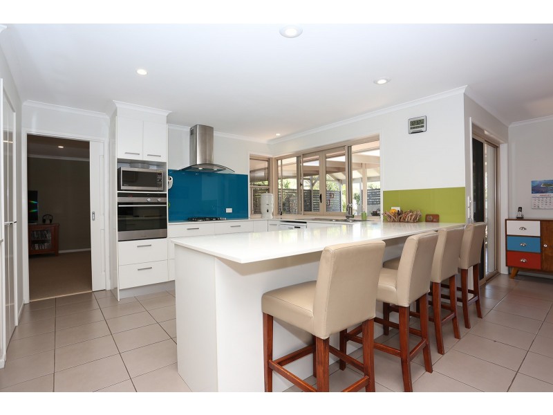 8 Woodroffe Street, Little Mountain QLD 4551