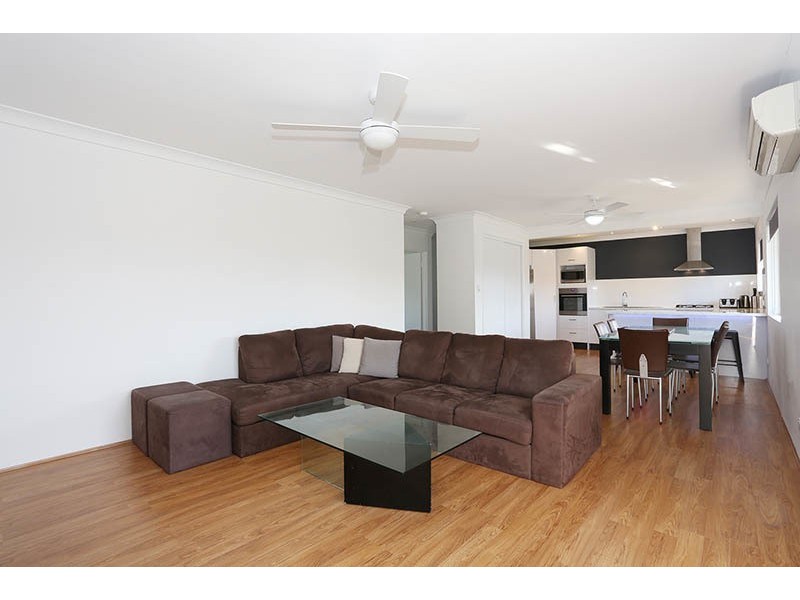 4/42 Macaulay St, Coorparoo QLD 4151