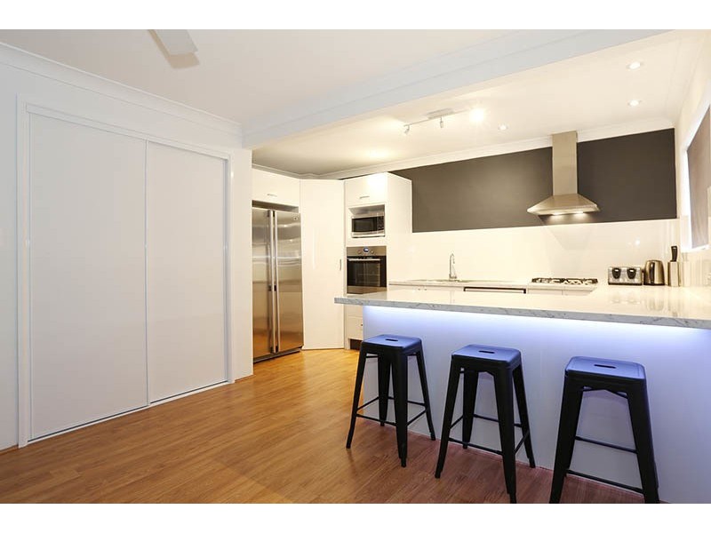 4/42 Macaulay St, Coorparoo QLD 4151