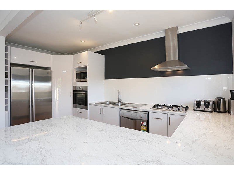 4/42 Macaulay St, Coorparoo QLD 4151