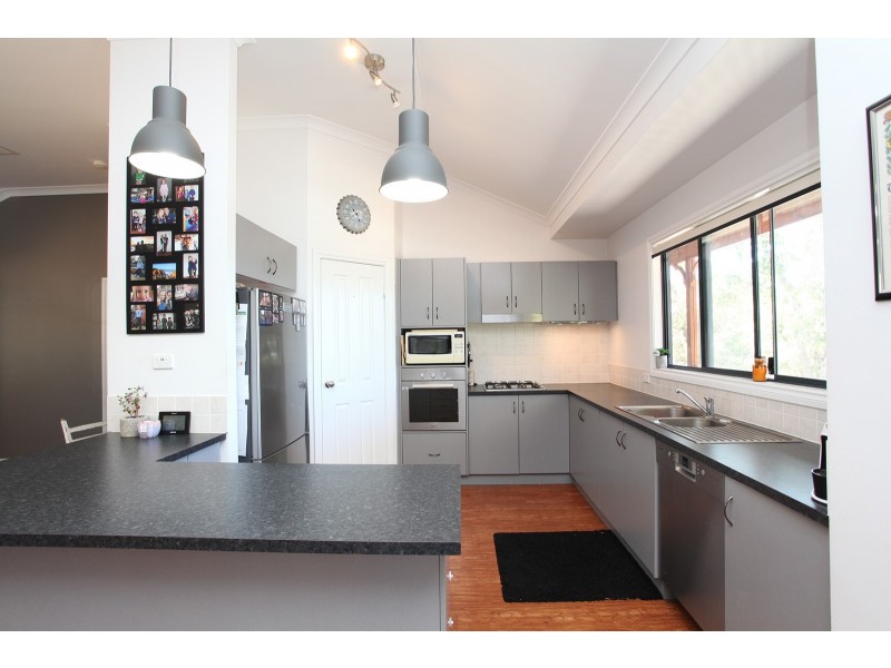 132 Ghost Gum Ridge, Chittering WA 6084