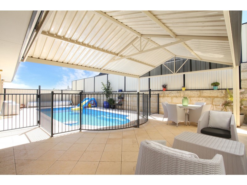 61 Homestead Drive, Clarkson WA 6030