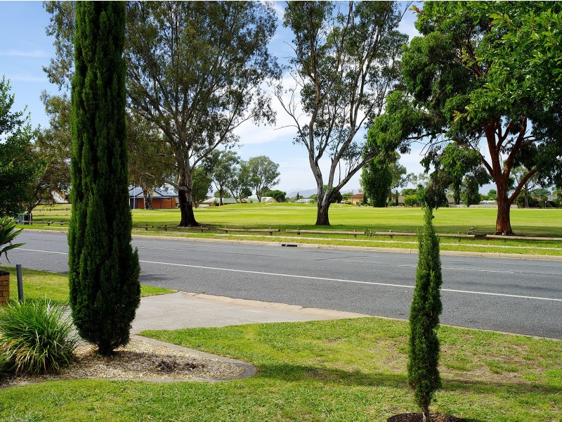 478 Schaefer Street, Lavington NSW 2641