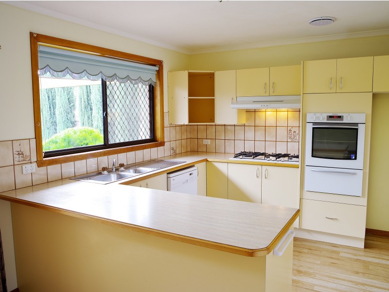 478 Schaefer Street, Lavington NSW 2641