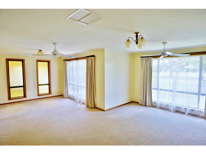 478 Schaefer Street, Lavington NSW 2641