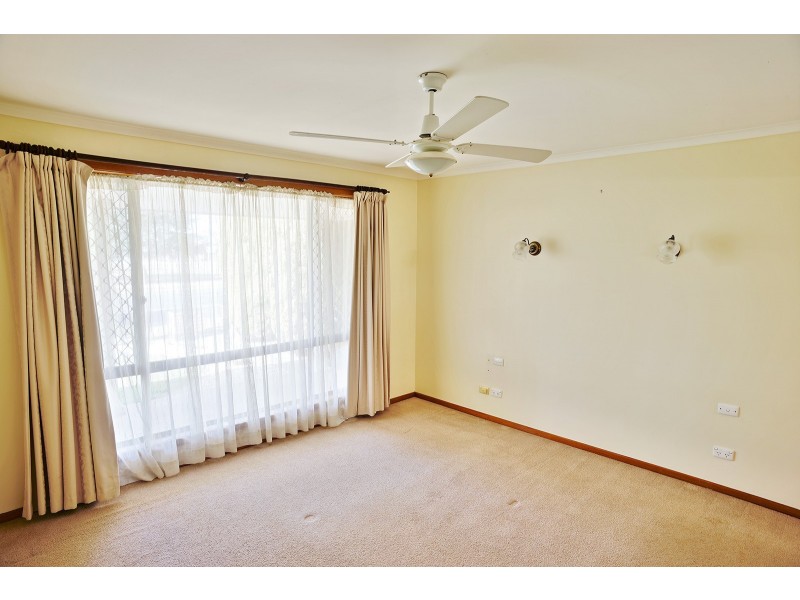 478 Schaefer Street, Lavington NSW 2641