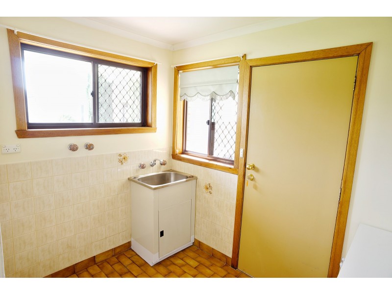 478 Schaefer Street, Lavington NSW 2641