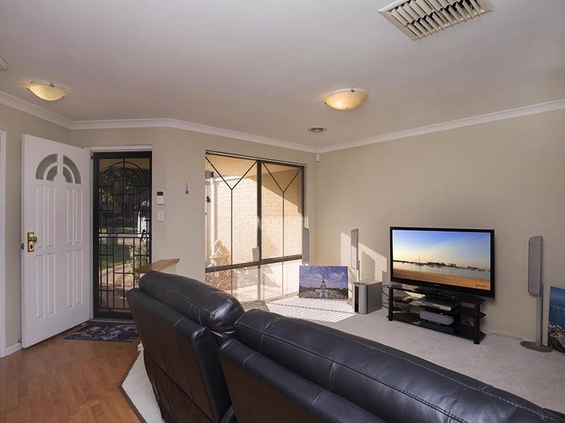 6 Copeland Drive, Redcliffe WA 6104